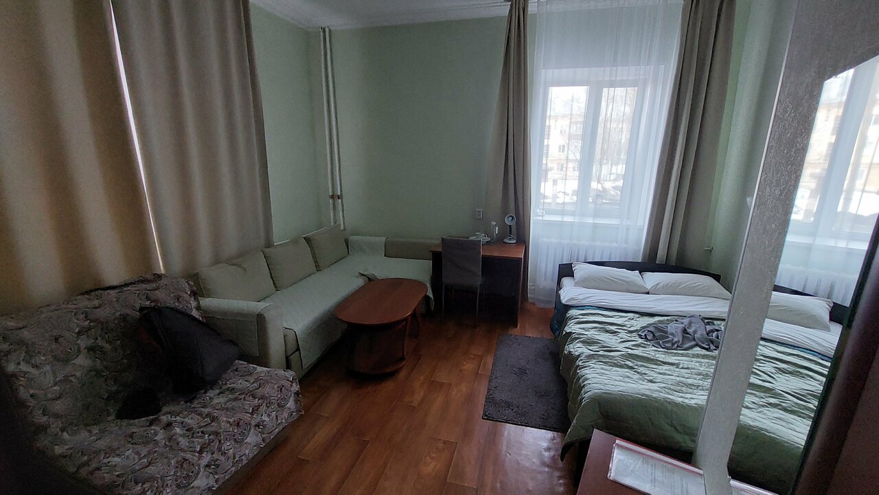 Гостиница Центральная Нижняя Тура-139