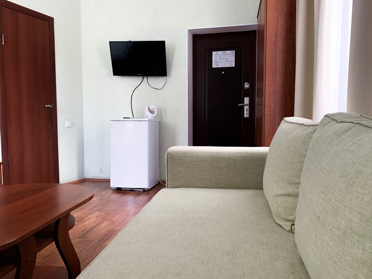 Гостиница Центральная Нижняя Тура-14