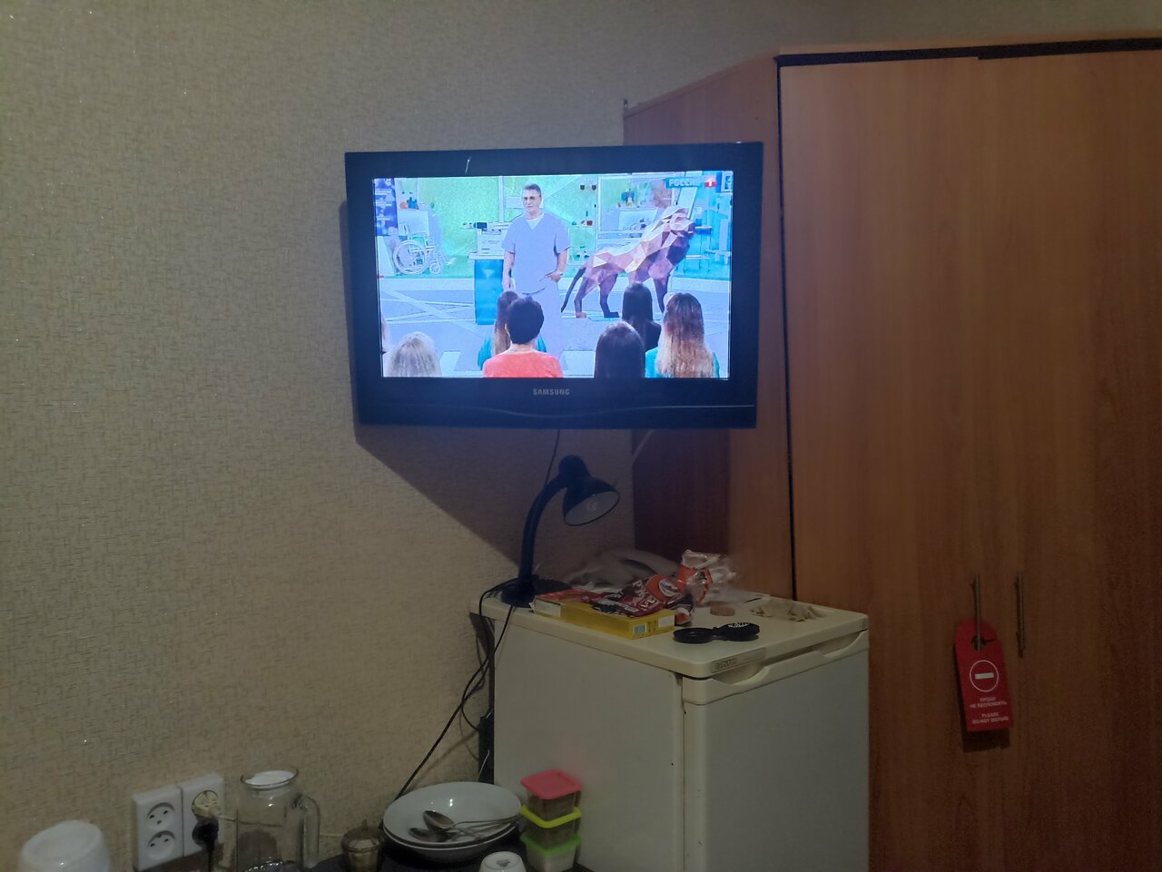 Гостиница Центральная Нижняя Тура-125