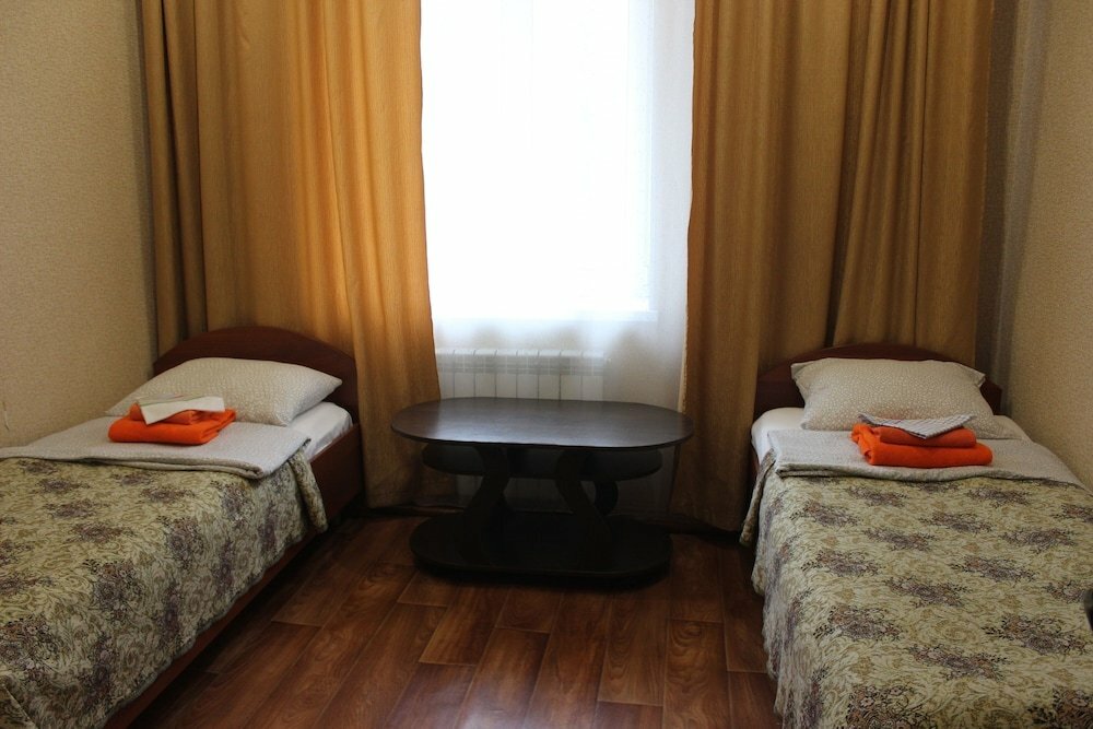 Гостиница Центральная Нижняя Тура-64