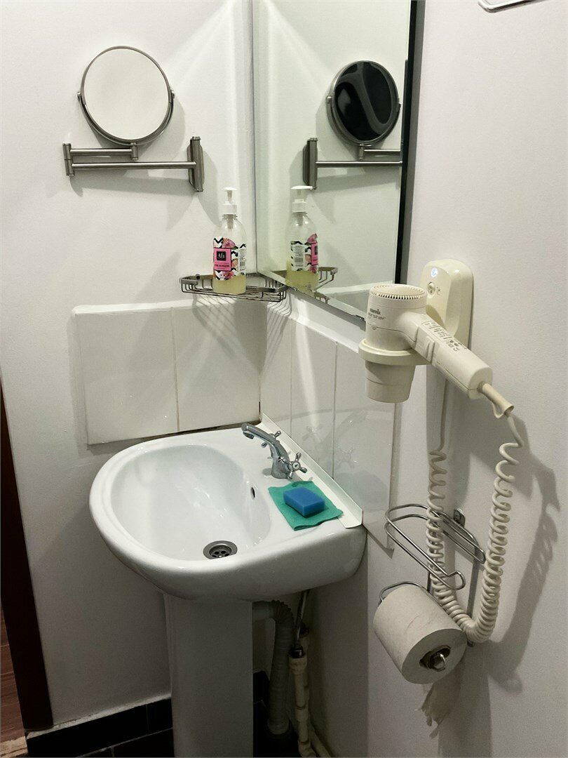 Гостиница Центральная Нижняя Тура