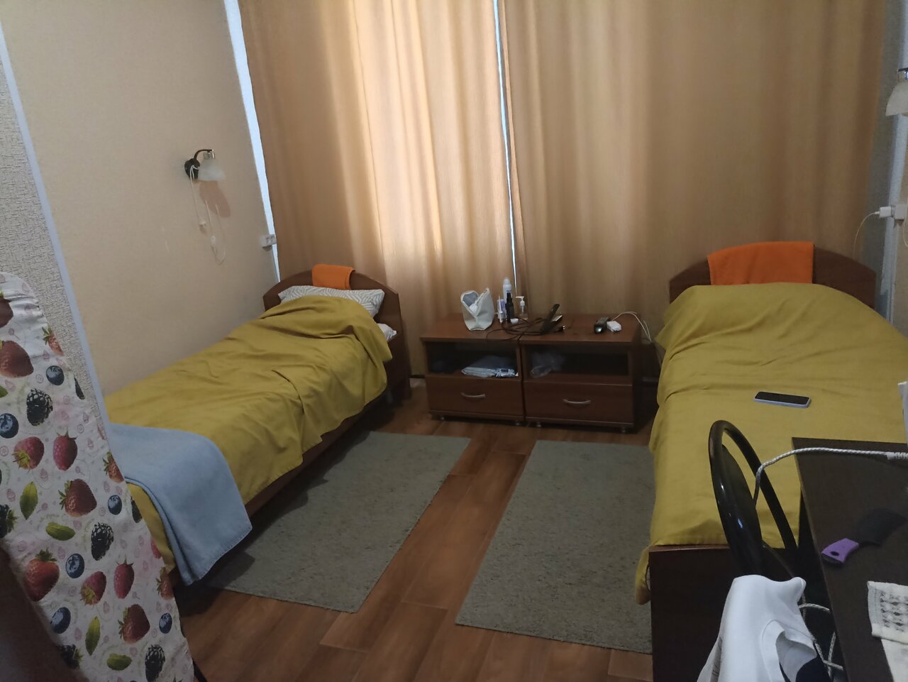 Гостиница Центральная Нижняя Тура-140