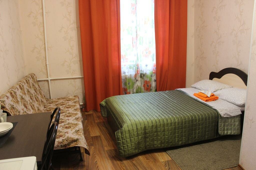 Гостиница Центральная Нижняя Тура-112