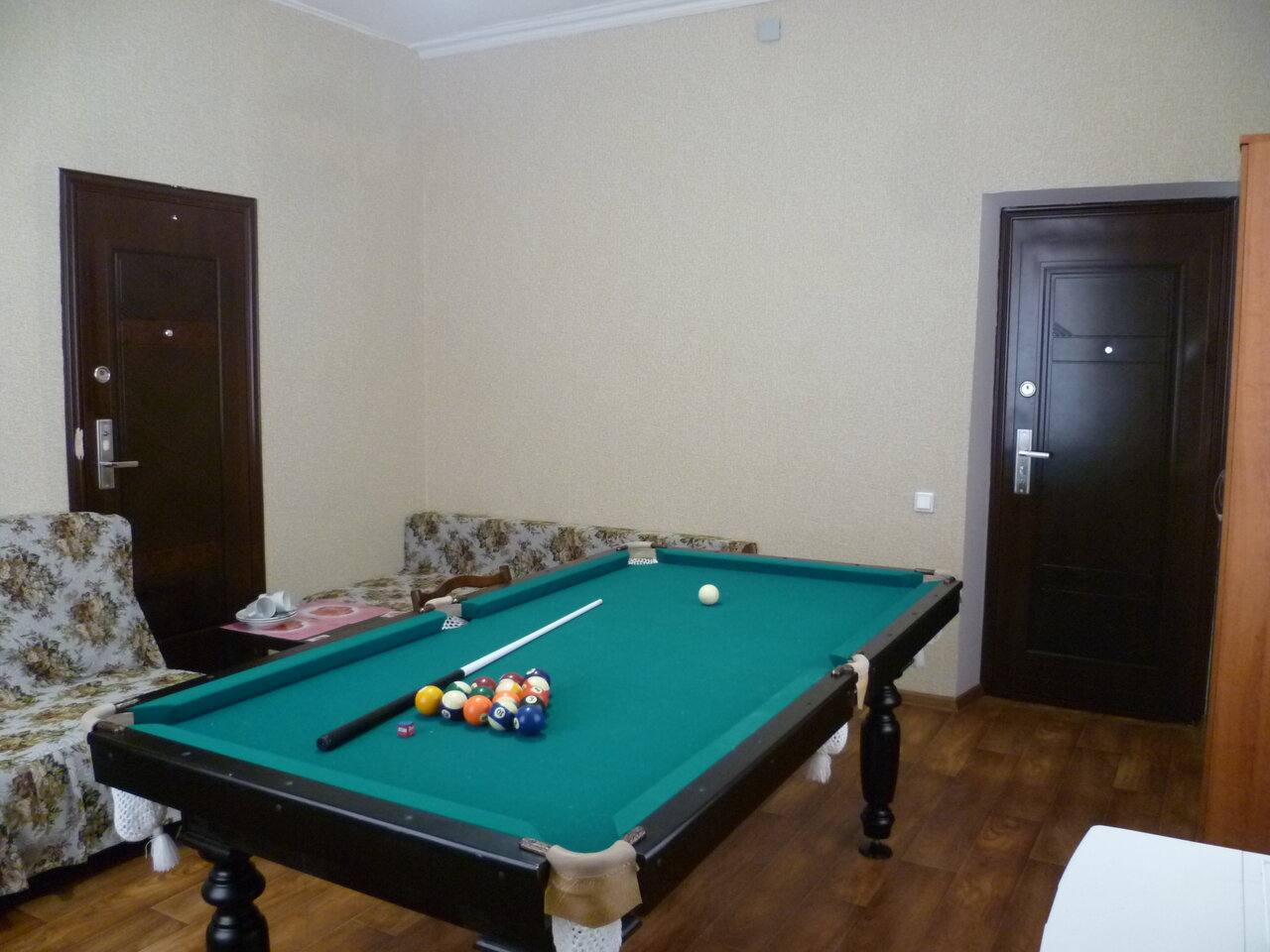 Гостиница Центральная Нижняя Тура-135