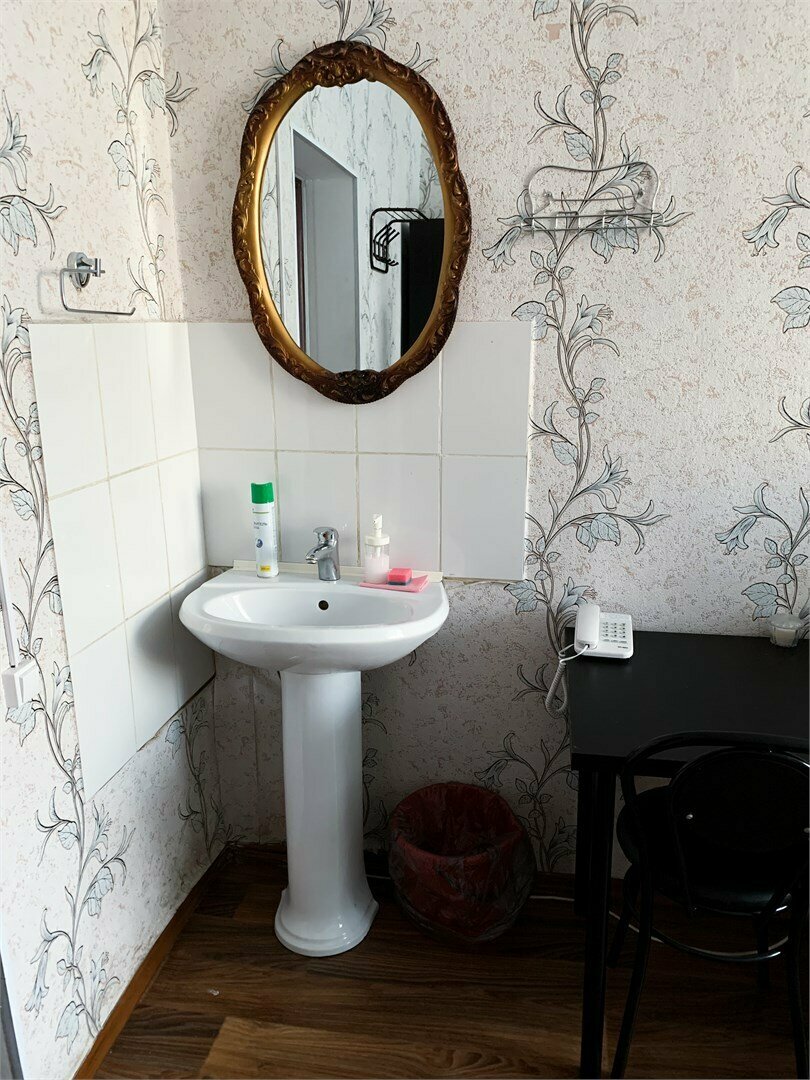 Гостиница Центральная Нижняя Тура