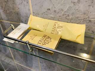 Гостиница Центральная Нижняя Тура Номер люкс с 2 односпальными кроватями-8