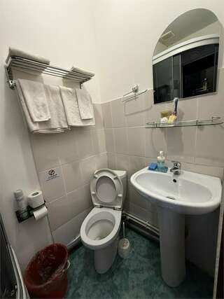 Гостиница Центральная Нижняя Тура Полулюкс с балконом-9