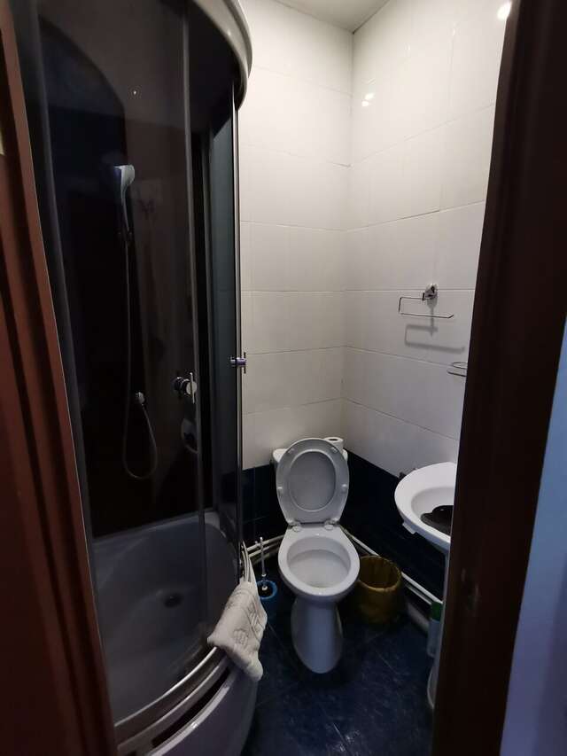 Гостиница Центральная Нижняя Тура-145