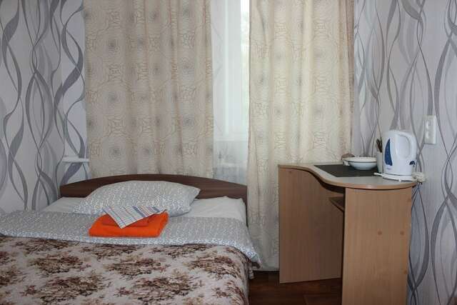 Гостиница Центральная Нижняя Тура-70