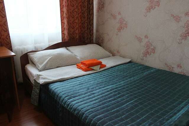 Гостиница Центральная Нижняя Тура-107