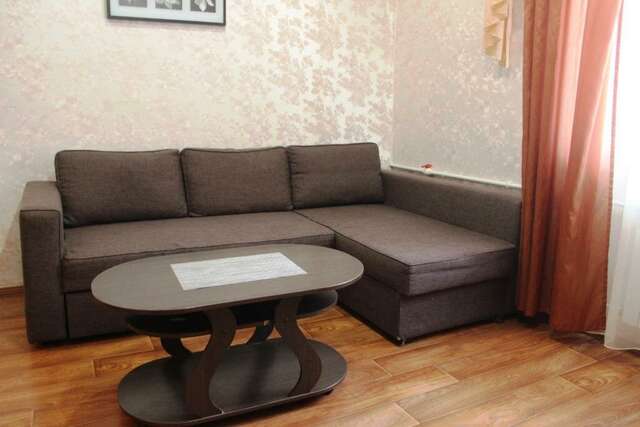 Гостиница Центральная Нижняя Тура-17