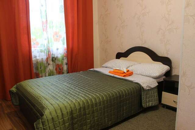 Гостиница Центральная Нижняя Тура-100