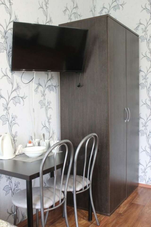 Гостиница Центральная Нижняя Тура-99