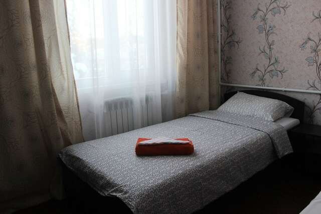 Гостиница Центральная Нижняя Тура-71