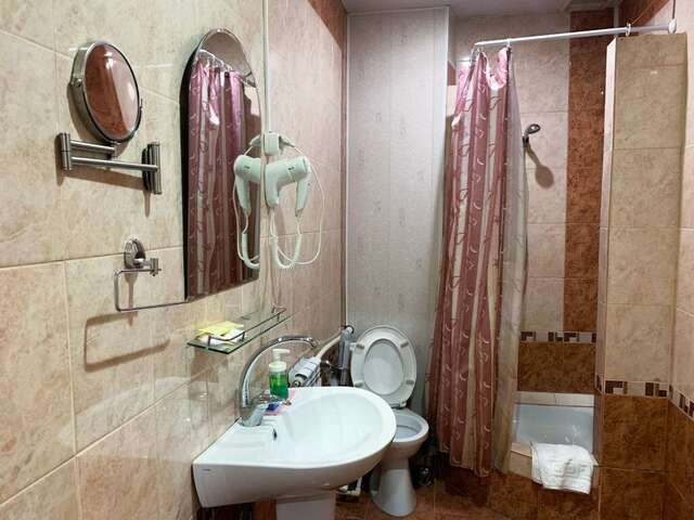 Гостиница Центральная Нижняя Тура-41