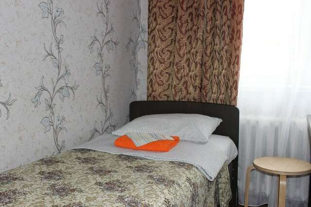 Гостиница Центральная Нижняя Тура-114