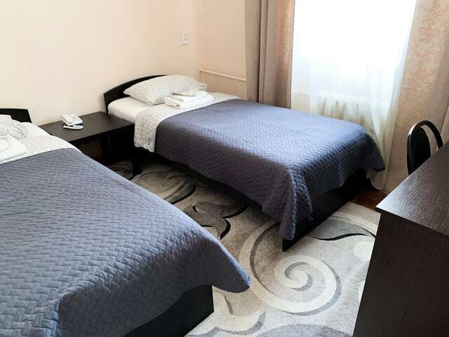 Гостиница Центральная Нижняя Тура-73