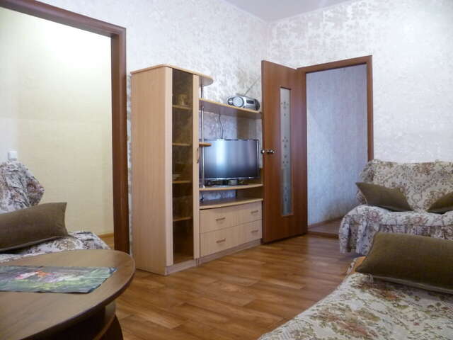 Гостиница Центральная Нижняя Тура-149